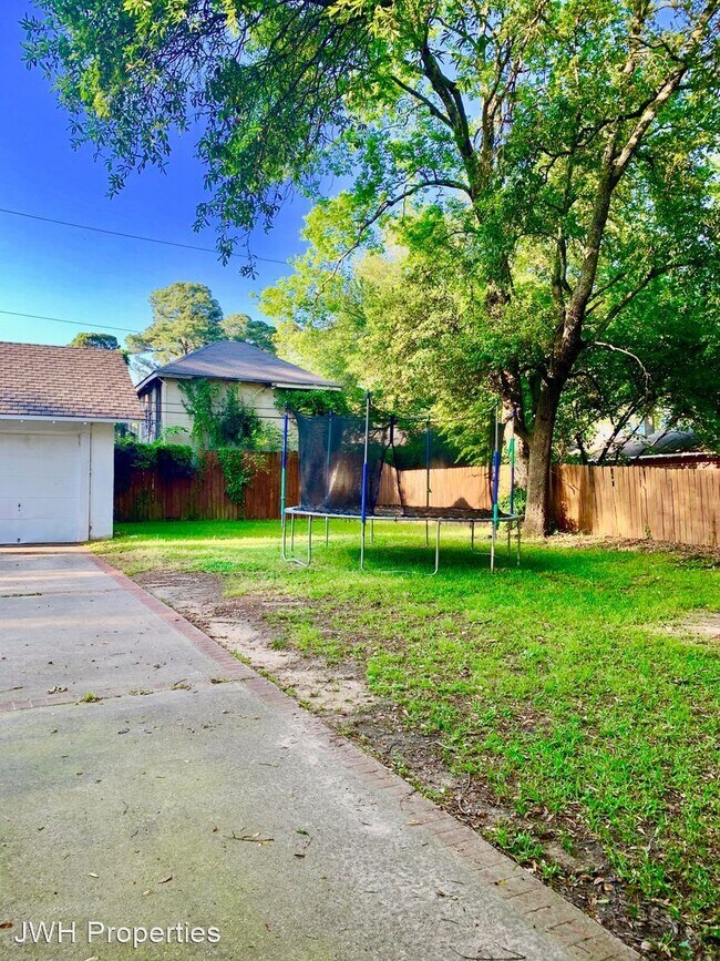 Photo - 4 br, 2.5 bath House - 1040 Blanchard Place