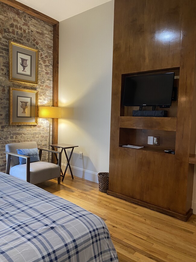 Photo - 1408 Washington St Unit 307