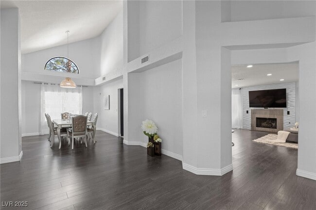 Building Photo - 2932 Whalers Cove Cir