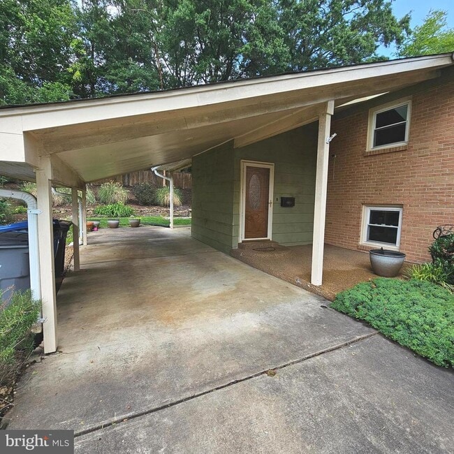 Building Photo - 2512 Culpeper Rd