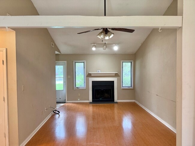 Photo - 1508 Princeton Ln