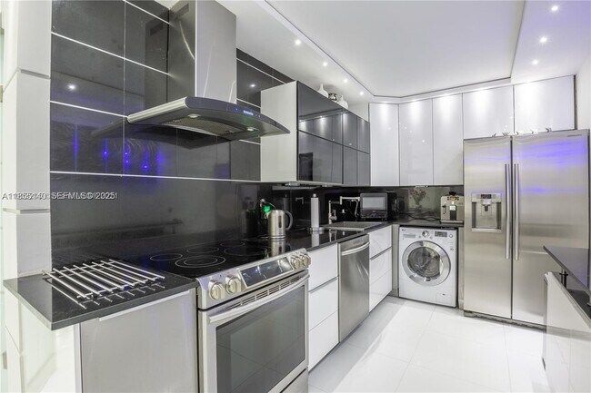 6770 Indian Creek Dr Unit 5S