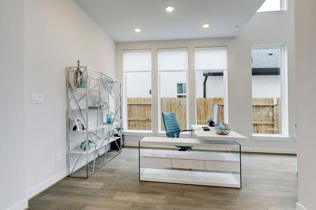 Photo - 4635 Sanders Meadow Ln