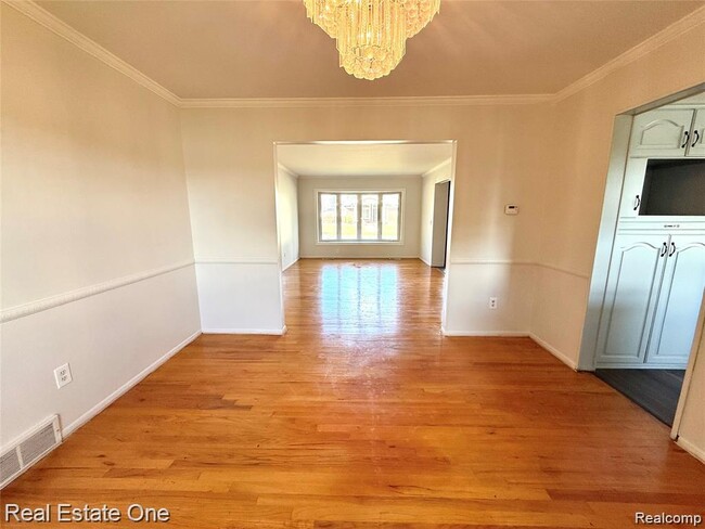 Photo - 26211 Simone St