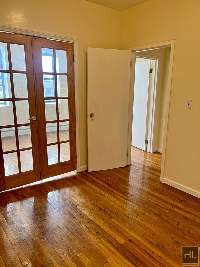 Photo - 4BR 1BA Historic Mixed Use Loft w/ Massive... Unit 4R