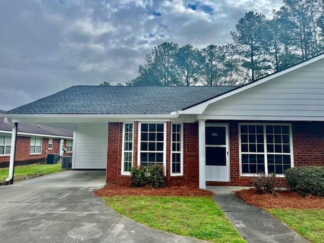 Photo - Mathis Drive #304 &amp; 306 Unit 306 Mathis Drive