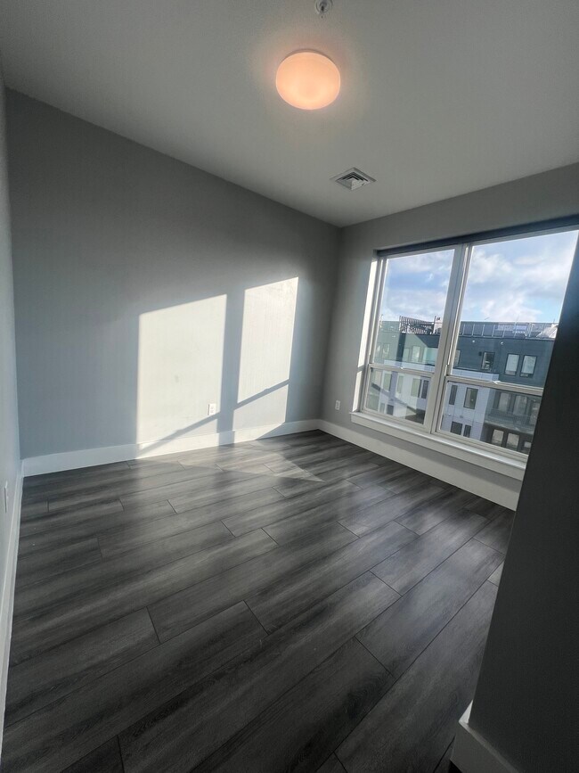 Photo - 55 W 5th St Unit 3