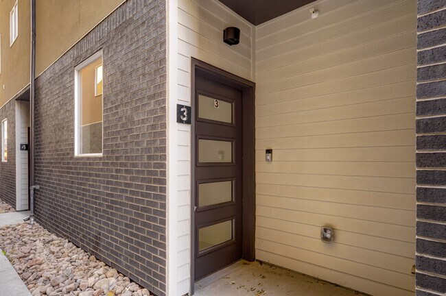 Photo - 4437 Tennyson St