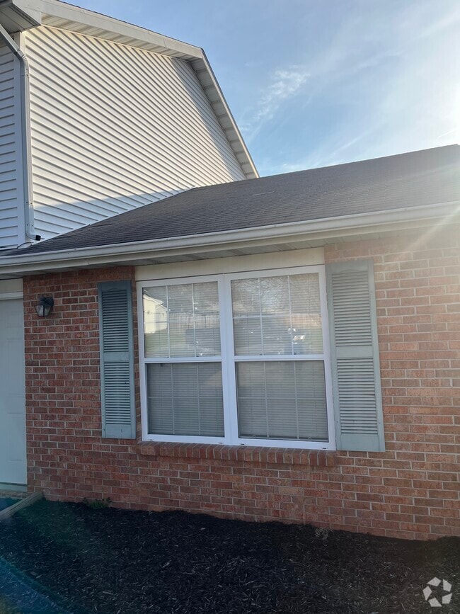 Building Photo - 400 Morgan Dr Unit # A Rental