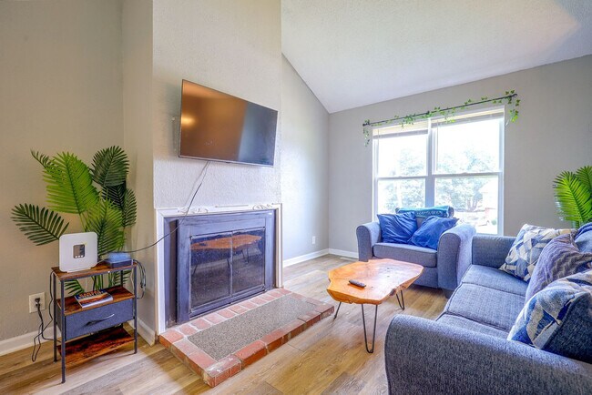 1013 E Huntington Pl Unit SI ID1621230P