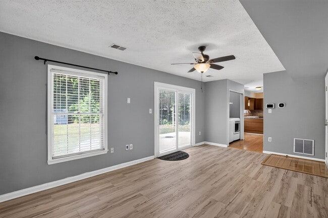 Photo - 3758 Tarrington Pl