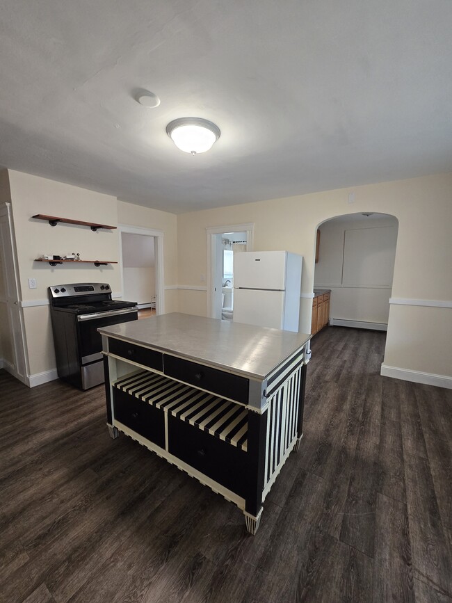 Photo - 29 Park St Unit 3 bedroom with 2 off street parking spaces