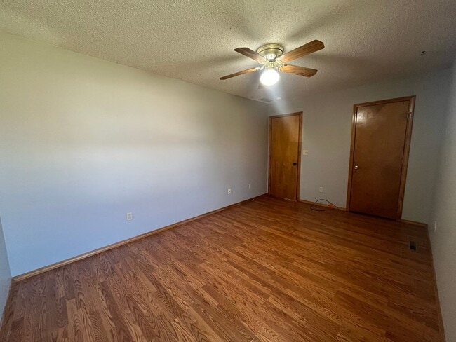 Photo - 1001 E Scott St