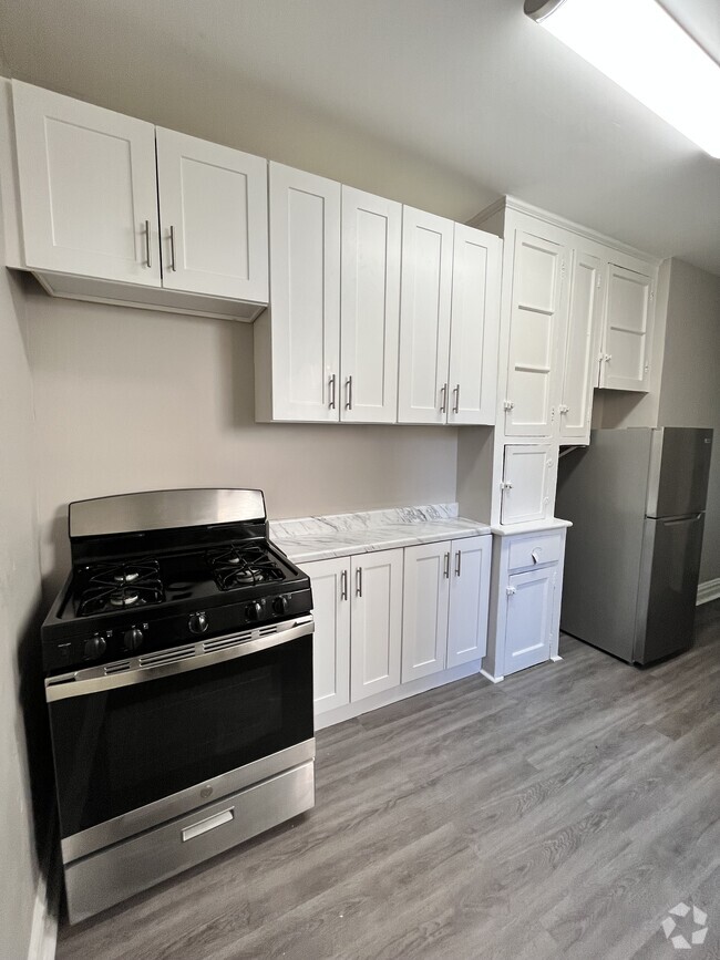 Building Photo - 102 Belmont Ave Rental