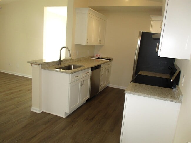 Photo - 8545 Hopkins Cir