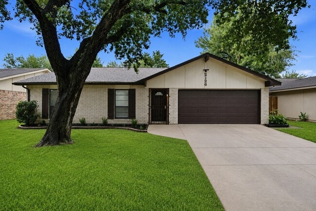 Photo - 2126 Quail Valley E Dr