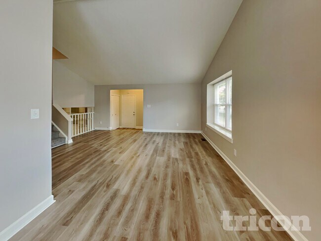 Photo - 7819 Cardinal Cove N