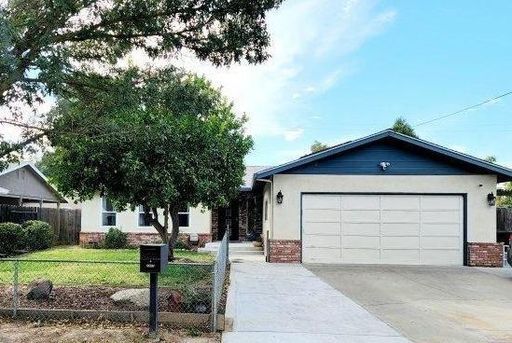 Building Photo - Modesto 3 Bedroom, 2 Bath Solar-Powered Home in the Sonoma School District