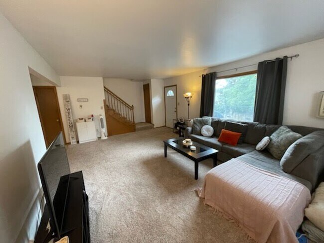 Photo - Bluemound Townhomes Unit 12135
