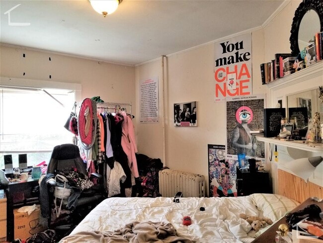 Photo - Great Deal! 5-bed, 3-bath Allston Apartment Near the B Line!