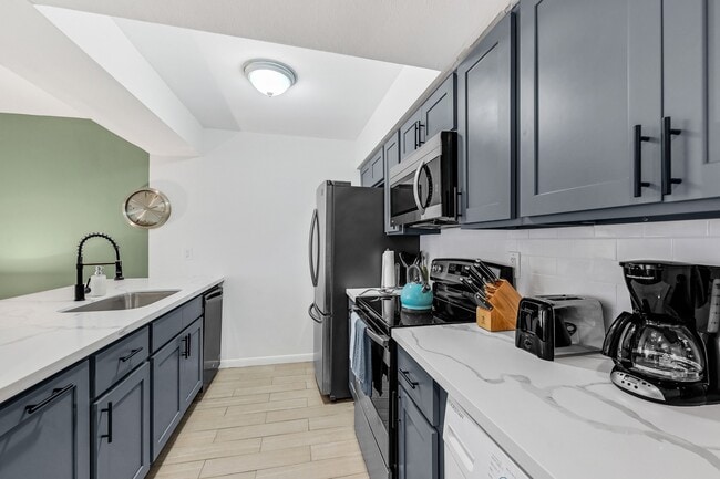 Photo - 12600 Melville Dr