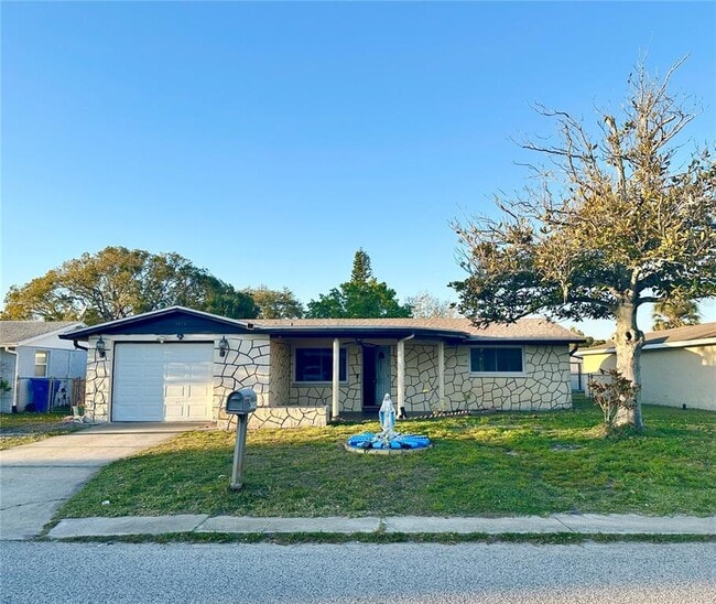 Photo - 3453 Garfield Dr House