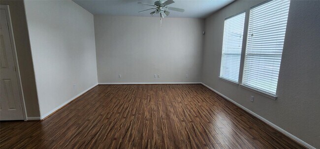 Photo - 9710 Fieldbloom Ln