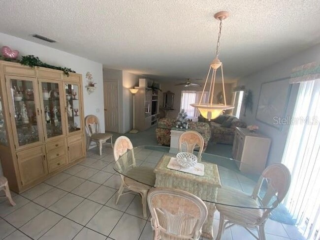 Photo - PERFECT FOR SNOWBIRDS-SHORT TERM RENTAL-DELIGHTFUL FURNISHED 2/2 COURTYARD VILLA IN THE VILLAGES