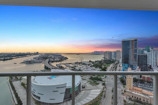 Building Photo - 888 Biscayne Blvd Unit 3605 Rental