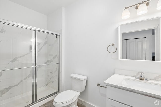 Madison Balcony - 2BR, 2BA -1,944SF - Second Bathroom