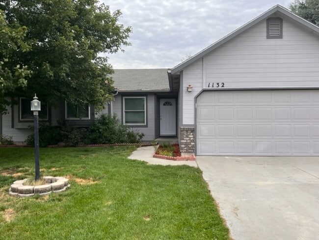 Photo - 1132 N Maple Creek Ave