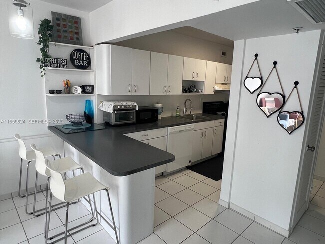 Photo - 100 Lincoln Rd Unidad 1126