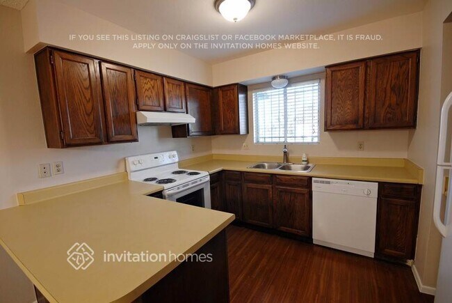 Photo - 757 S Vineyard