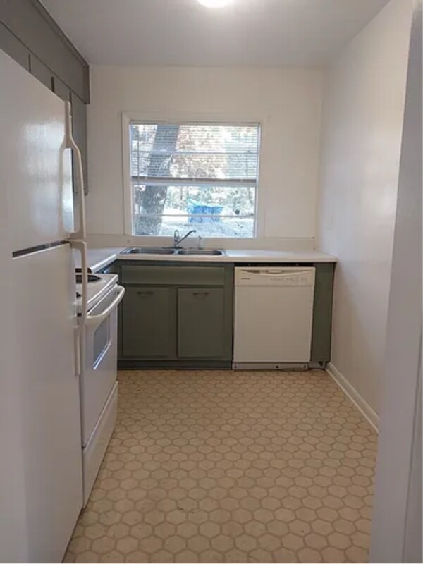 Photo - 239 Waddell Cir