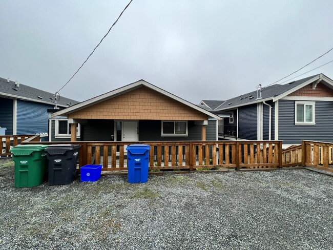 Photo - 614 Lambert Ave Unit Upper