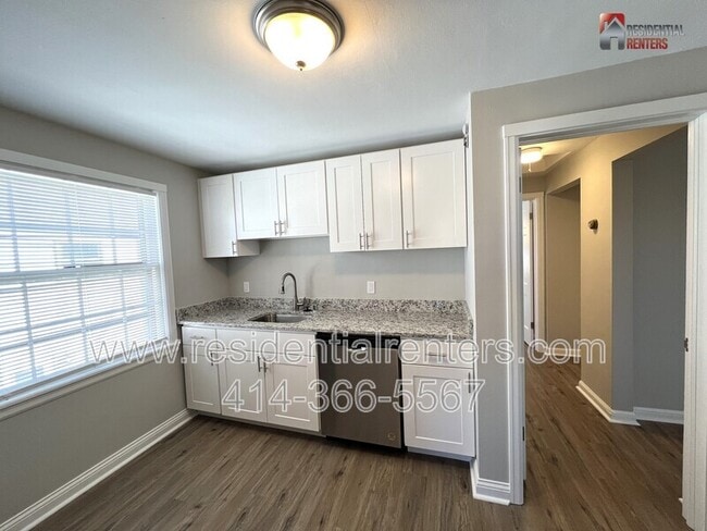 Building Photo - 2238 S 82nd St