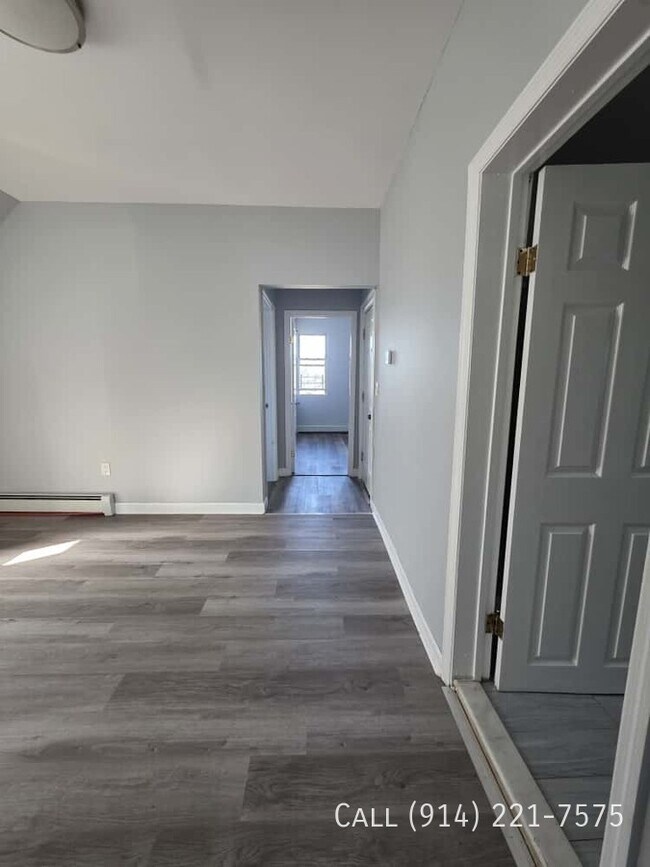 Building Photo - 104 Buena Vista Ave Unit 3