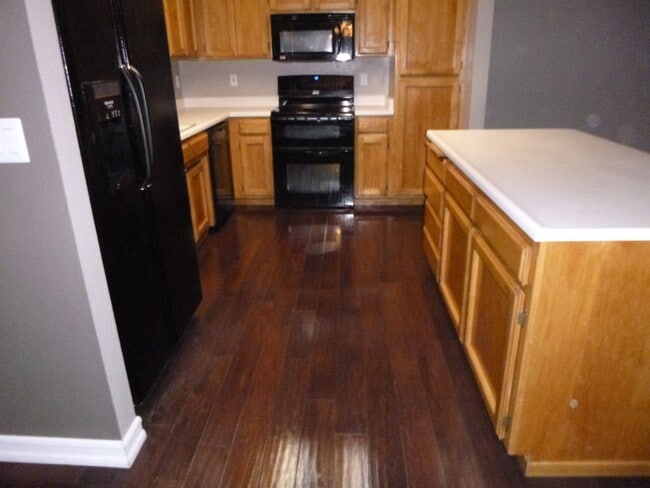 Photo - 600 Bowers Way