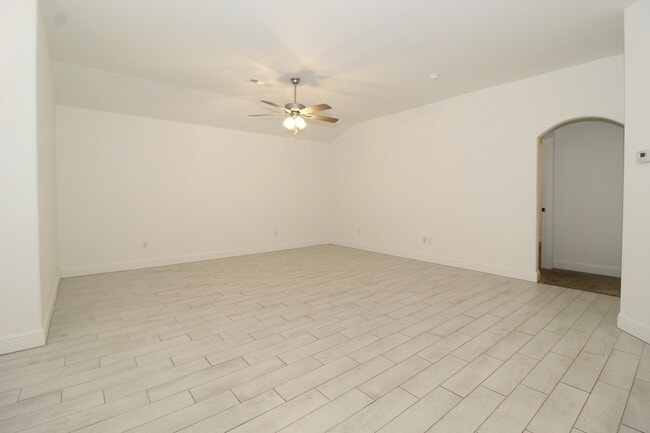 Photo - 1500 Ari Ave