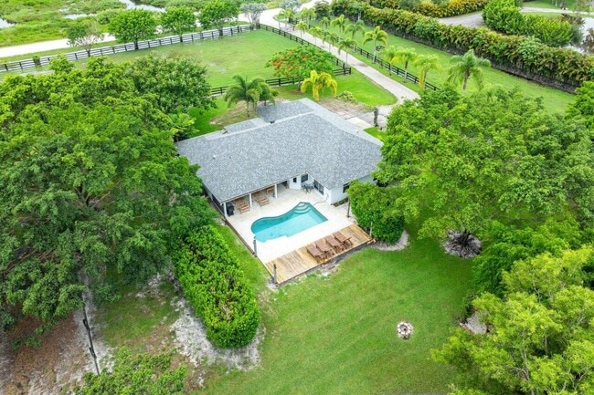 Photo - 16881 Rustic Rd