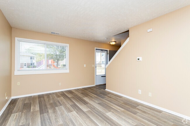 2BR, 1BA - 893SF - Sunset Ridge Apartment Homes