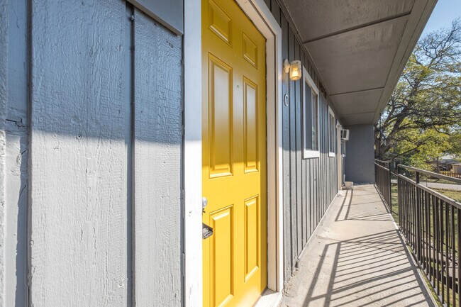 Photo - East Austin Studio Apartment Loft - Minute... Unidad Apt #201