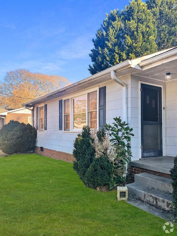 Building Photo - 40 Echols Dr Rental