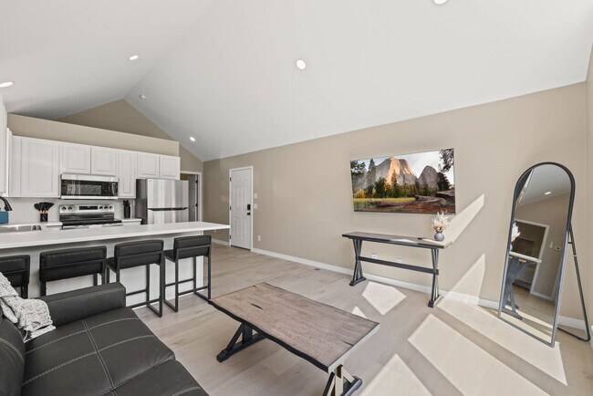 2017 N 13th St Unit SI ID1542965P
