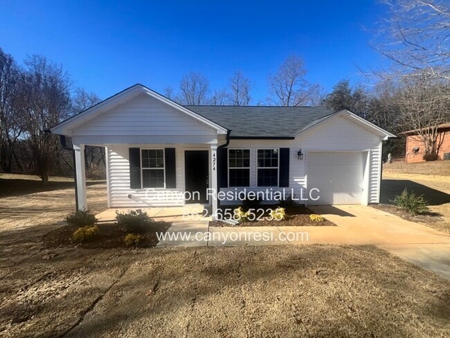 Building Photo - 4274 Winnabow Rd