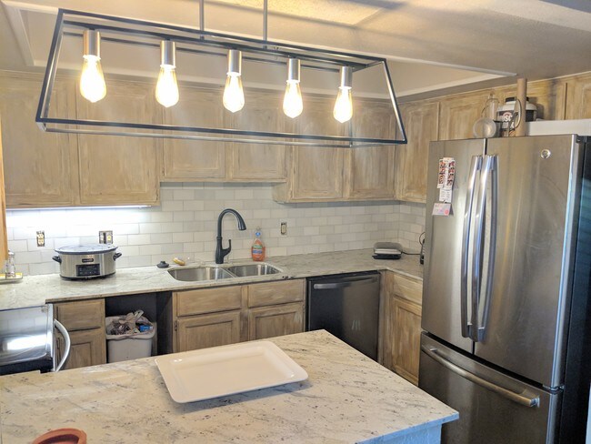 Photo - 600 NW 4th St