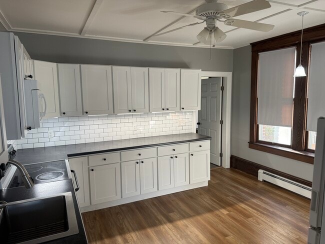 Photo - 46 S Main St