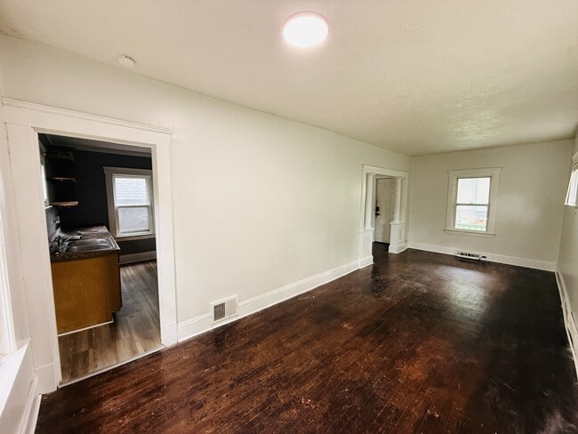 Photo - 4123 Stickney Ave