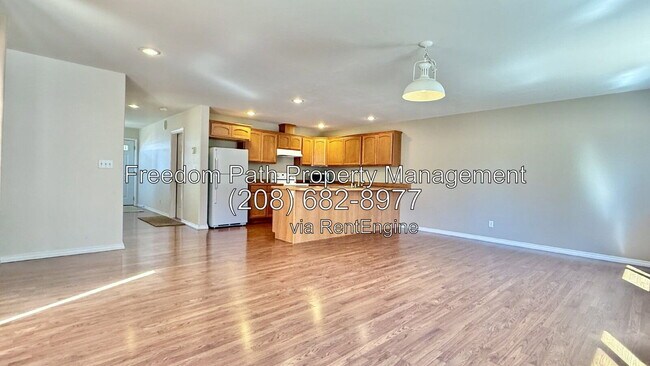 2918 N Boyer Ave