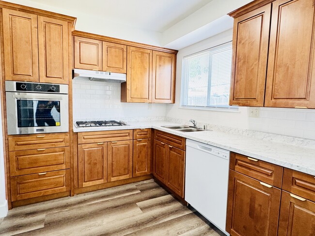 Photo - 63 Cathcart Ave